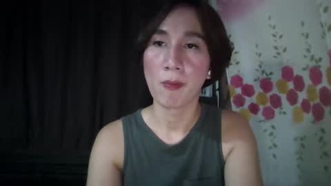 its me kizzy online show from March 25, 12:43 pm