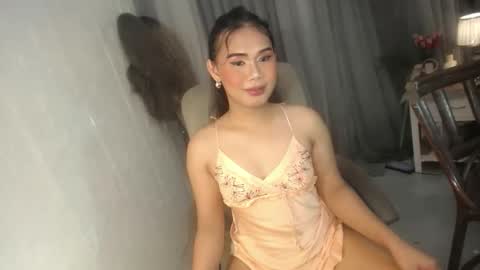 miss_fhakarat online show from February 1, 1:15 am