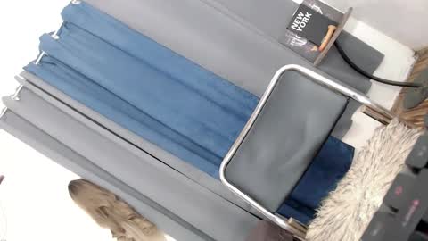 miss_mitchxx online show from February 26, 12:59 am