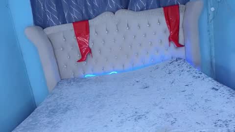 im your queen steffie online show from November 19, 3:06 am