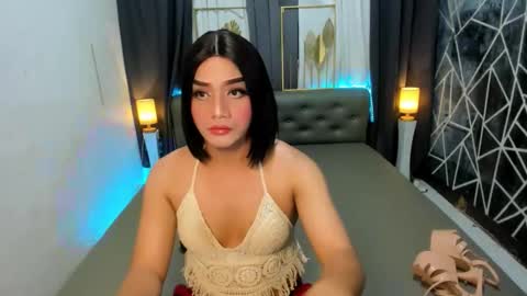 Snapshot of misstress_kyrie chatting on October 20, 8:28 am K Y R I E online show from October 20, 8:28 am