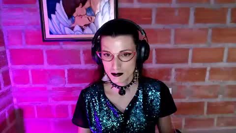 moira_hot online show from June 27, 4:06 am