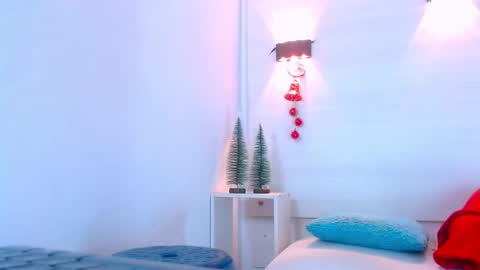 Molly Spears online show from December 6, 11:39 am