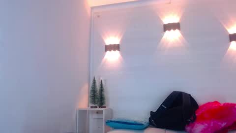 Molly Spears online show from January 4, 11:43 am