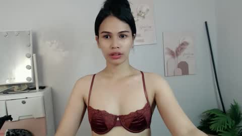 MOMIKHEM online show from April 17, 5:43 am