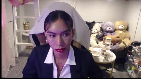 ELYSE A SIMPLE GIRL online show from April 19, 4:24 am