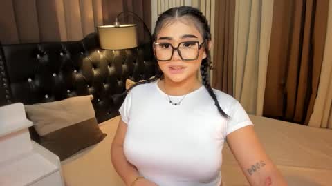 Ruthie online show from February 19, 1:39 pm