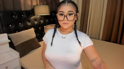 Ruthie online show from February 24, 12:09 am