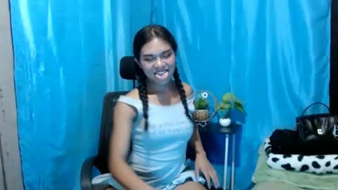moonlit_jane online show from May 28, 4:10 am