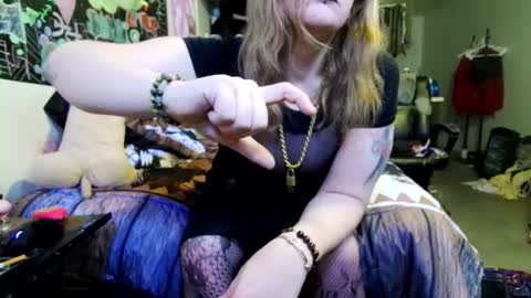 Cunty Luxxe online show from November 24, 2:19 pm