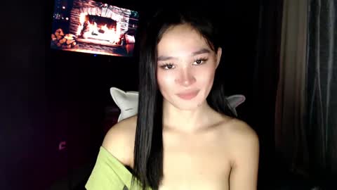 nadiestar online show from February 21, 10:50 am