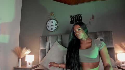  VICTORIA  online show from February 6, 7:29 pm