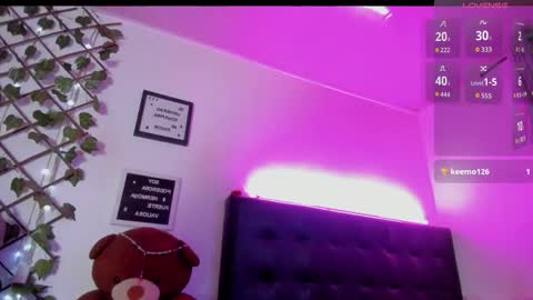 naomi_kobayashi online show from December 4, 8:30 am