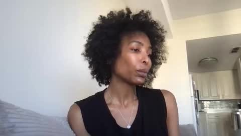 Natassia Dreams online show from January 14, 11:36 pm