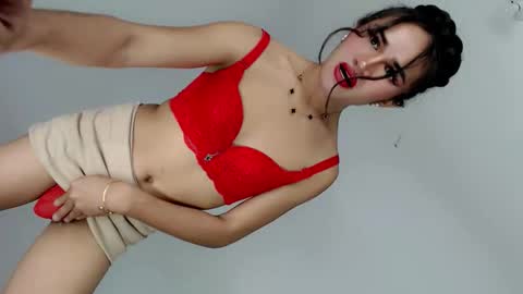 Nathalie smith online show from March 4, 10:19 am