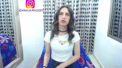 nicol_grey1302 online show from December 21, 9:59 am