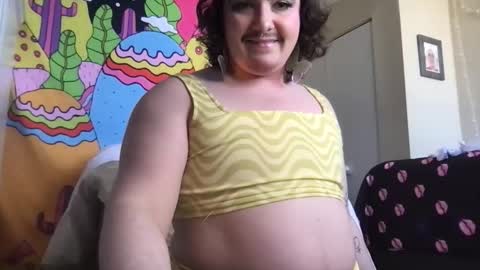 nipplelessalien online show from April 23, 7:49 pm