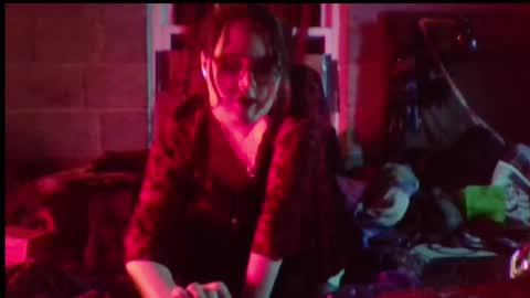 nixylix online show from January 4, 2:03 am