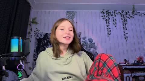 Tears Lora online show from December 12, 1:21 am