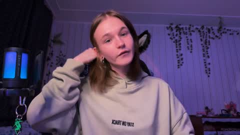 Tears Lora online show from December 14, 1:28 am