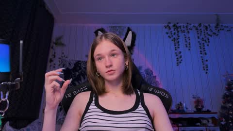 Tears Lora online show from December 28, 1:28 pm