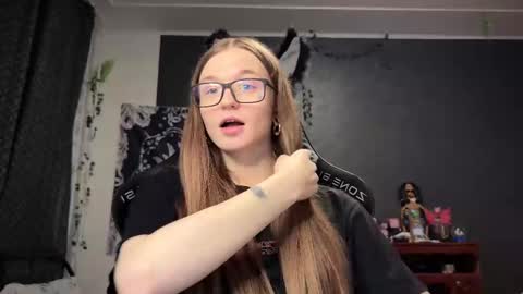 Tears Lora online show from March 6, 10:11 pm