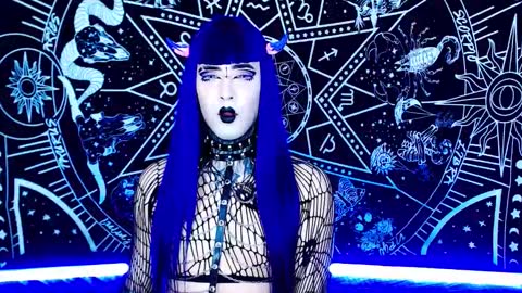 caroline online show from December 16, 2:38 am