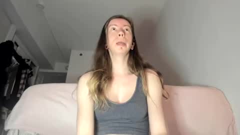 Emily snow online show from February 3, 1:30 am