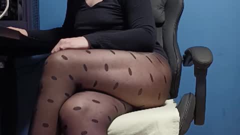 nowandimmediately online show from February 9, 10:38 pm