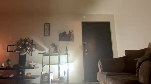 PrincessTsVivian online show from December 17, 11:59 pm