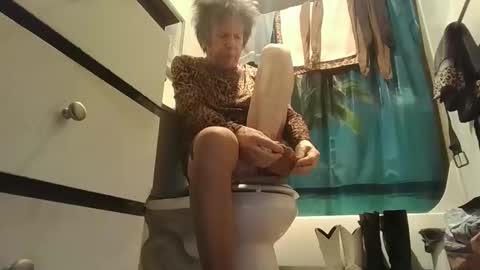 paminpantyhose online show from January 29, 5:56 pm