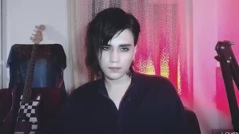 In bio online show from December 3, 4:28 am