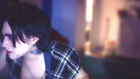 In bio online show from April 17, 11:50 pm