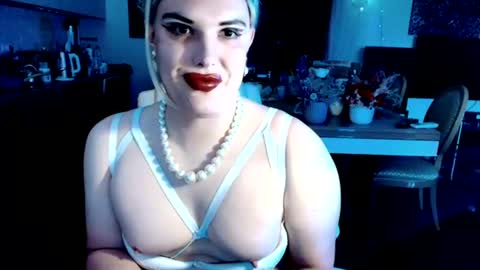 Sarina Williams online show from June 15, 8:16 am