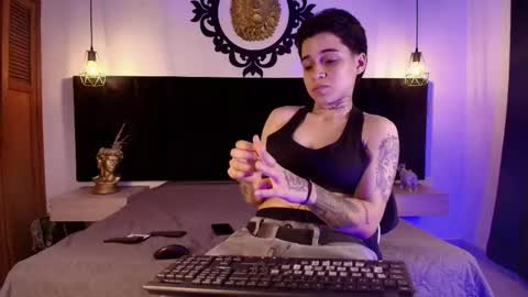 parker_noah online show from January 17, 8:49 pm