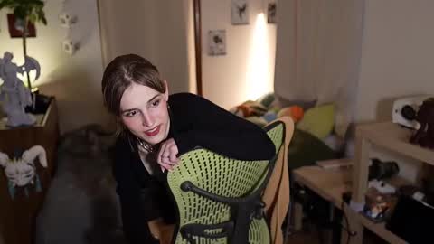 caracal online show from February 25, 2:47 am