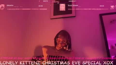 pixie_praxis online show from December 26, 9:55 am