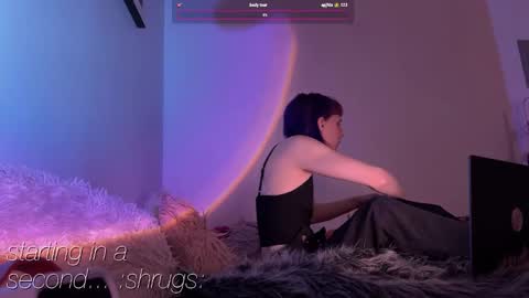 pixie_praxis online show from February 11, 12:37 pm