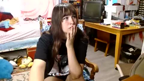 Izzy online show from June 29, 10:42 pm
