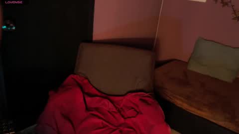  Luna  online show from February 15, 5:28 pm
