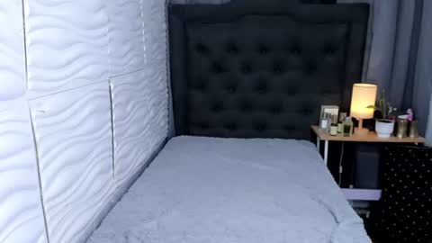 princesssophiax online show from August 3, 9:04 am