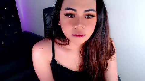 qt_luna18 online show from December 18, 10:51 am