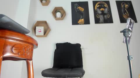 Natty brow online show from December 17, 1:55 am