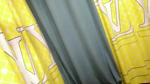 queenlust381213 online show from November 24, 1:35 pm