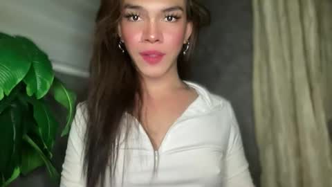 QUEEN online show from November 18, 5:02 pm