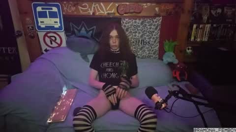 Snapshot of ramona_femboy chatting on September 24, 6:58 pm ramona_femboy online show from September 24, 6:58 pm