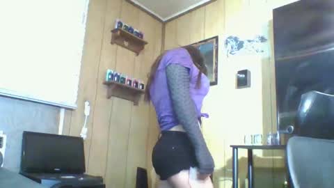 rebeckaloves online show from March 3, 12:45 pm