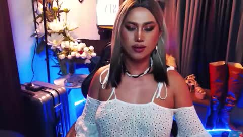 Red Ivy online show from March 25, 8:24 pm