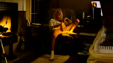 Snapshot of ricks4fun chatting on October 18, 4:27 am PINK HOLE TWINK online show from October 18, 4:27 am