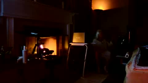 PINK HOLE TWINK online show from April 6, 4:10 am